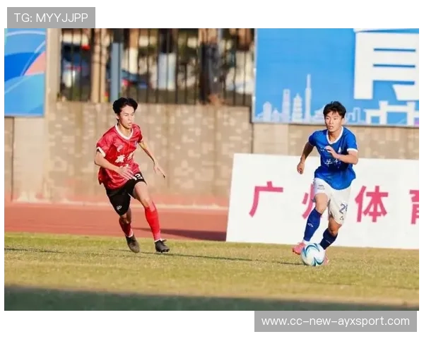 重点高校足球联赛精彩纷呈，校园足球热潮再起，校园足球联赛竞赛规程